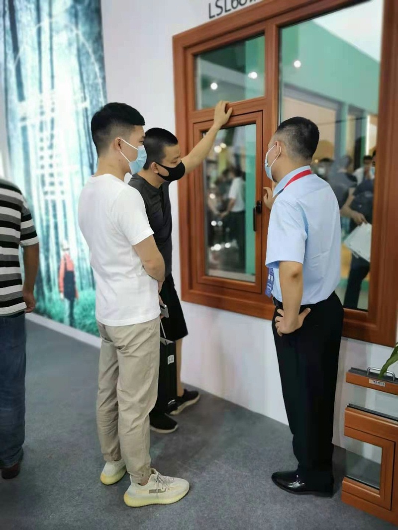 2021廣州建博會 | 樓上樓健康鋁木系統(tǒng)門窗精彩回顧！